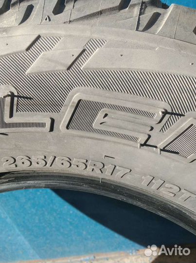 Bridgestone Dueler A/T 697 2.25/4.5 R17