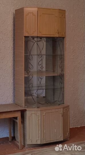 Шкаф и сервант