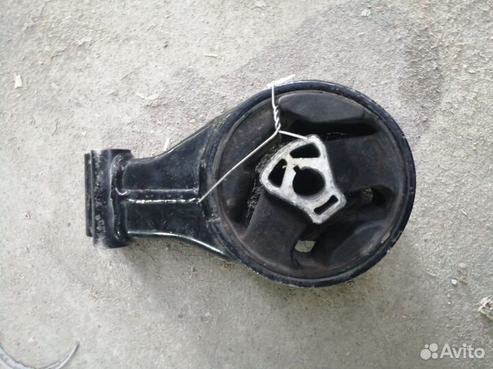 Подушка крепления кпп Chevrolet Cruze J300