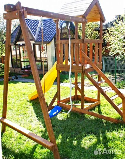 Детская деревянная площадка
