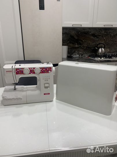 Швейная машина janome1543