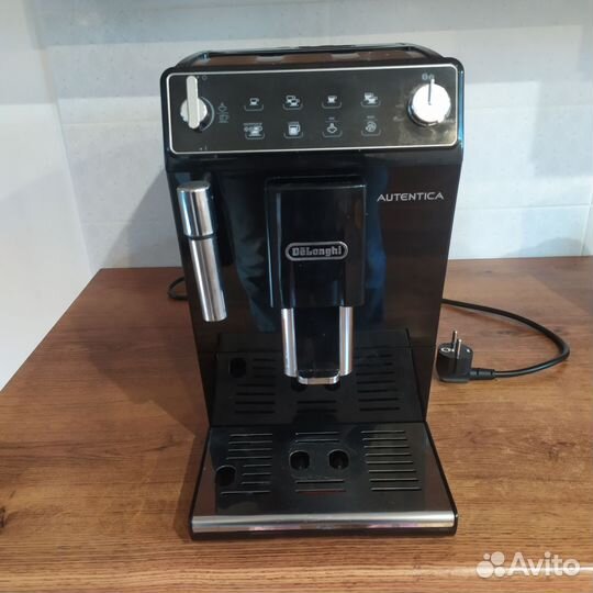 Кофемашина delonghi
