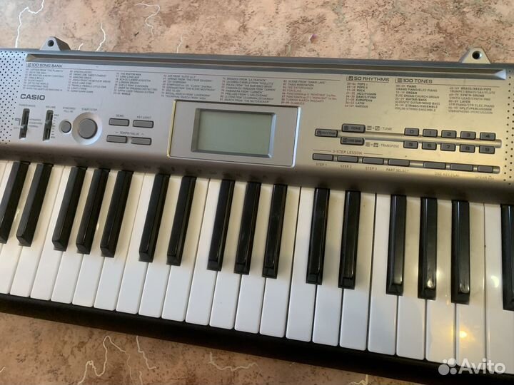 Синтезатор Casio LK-120