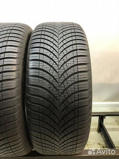 Goodyear Vector 4Seasons Gen-3 235/55 R17 106H