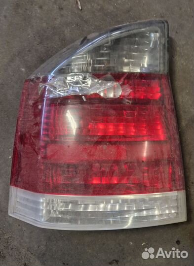 Задний левый стоп opel vectra C