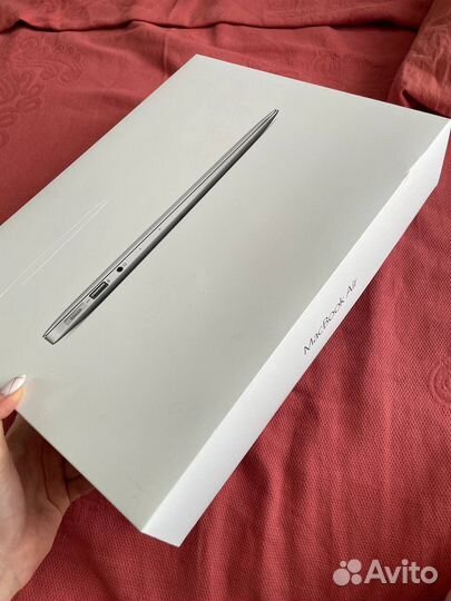 Apple MacBook Air 13 2017 год