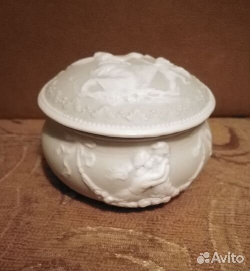 Шкатулка для украшений