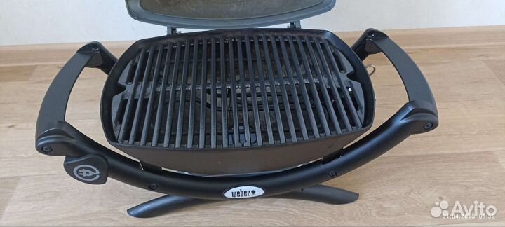 Электрогриль Weber Q1400