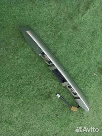 Накладка крышки багажника Nissan X-Trail T31