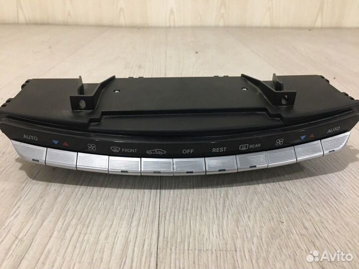 Блок управления климат-контролем Mercedes Benz