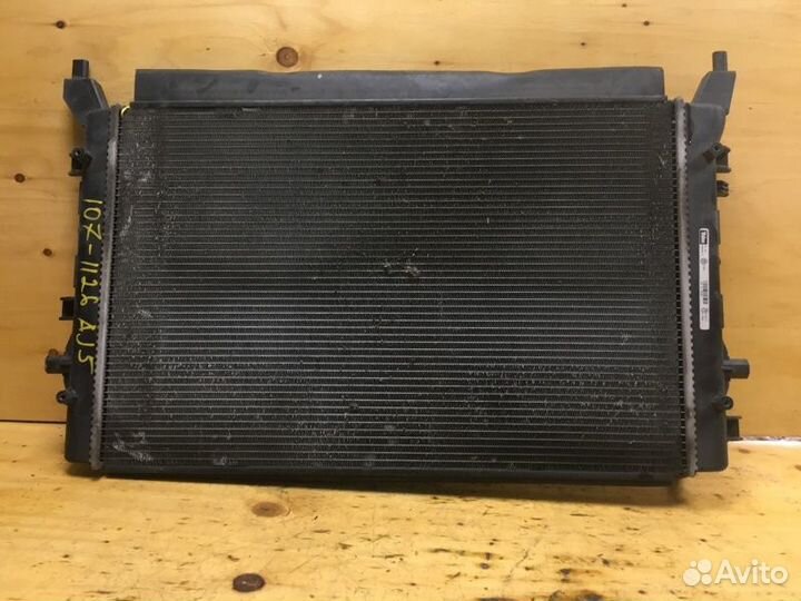 Радиатор интеркулера Volkswagen Golf 6 AJ5 caxa