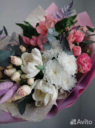 Букет цветов/подарок к 8 Марта