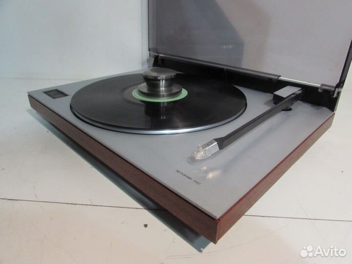 Bang Olufsen Beogram 1102 Виниловый проигрыватель