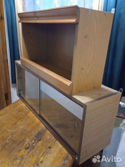 Полка книжная и бытовая