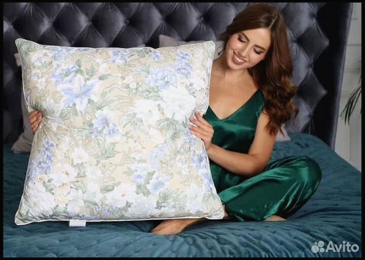 Подушка с натуральным наполнителем из пуха