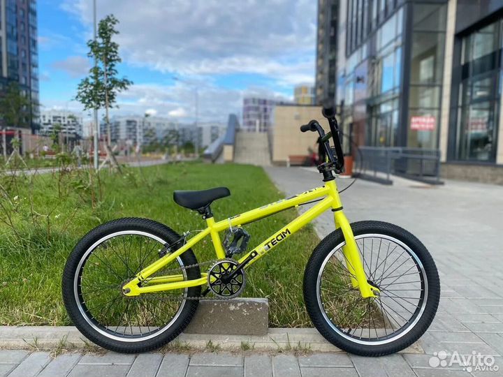 Трюковой велосипед BMX