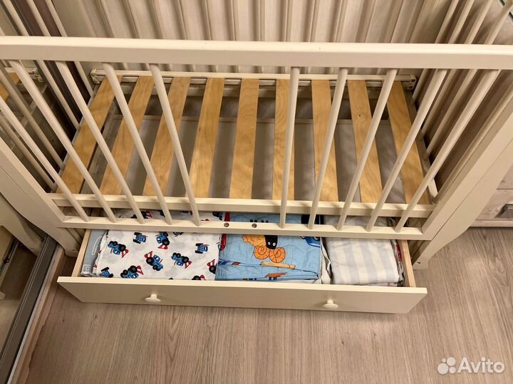 Детская кроватка с ящиком