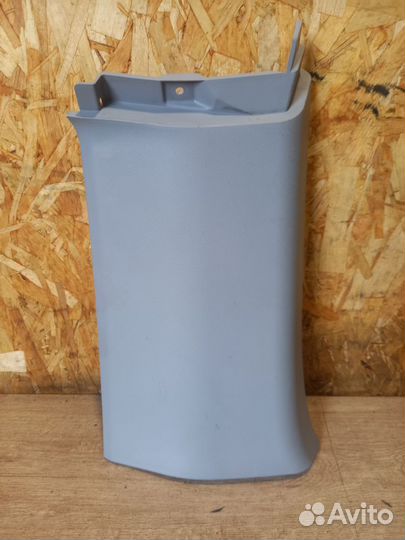 Обшивка задней стойки левая Kia Sportage 2