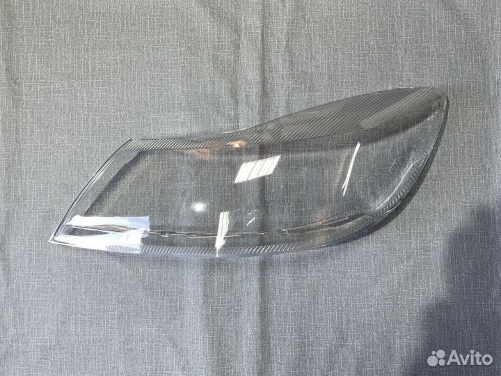 Новые стекла фар Skoda Octavia A5 2008-2013