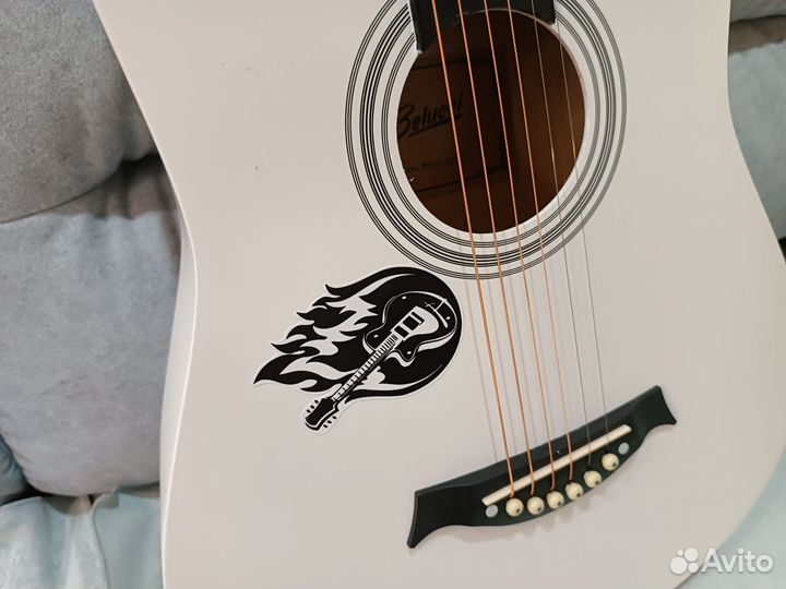 Новая акустическая гитара