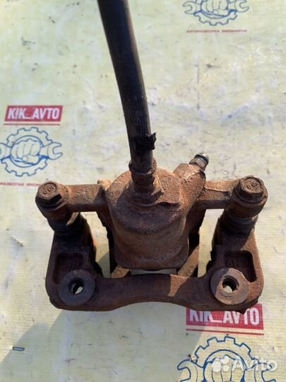 Суппорт задний правый Hyundai Sonata EF