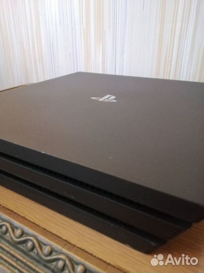 Sony PS4 pro 1tb