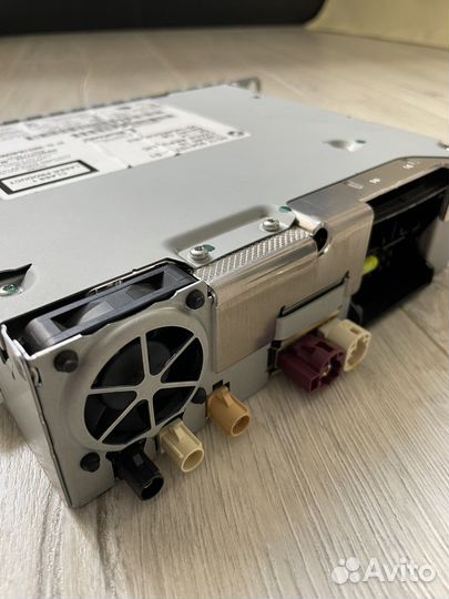 Штатное головное устройство BMW F30