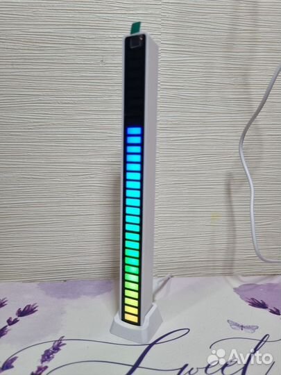 RGB светильник с музыкальным контроллером