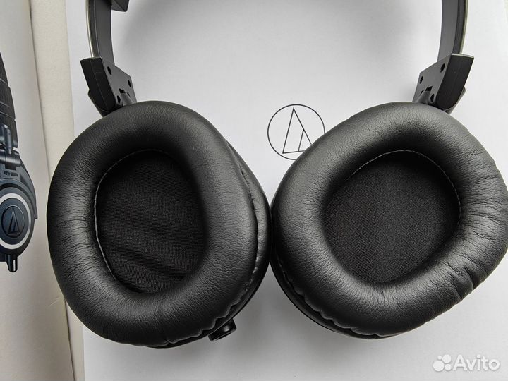 Наушники Audio-Technica ATH-M50X