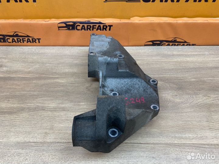 Кронштейн генератора Ford Mondeo 4 Хэтчбек MK4BD