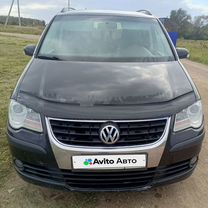 Volkswagen Touran 1.9 MT, 2007, 380 000 км, с пробегом, цена 650 000 руб.