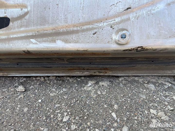 Дверь передняя правая FAW Vita 2007