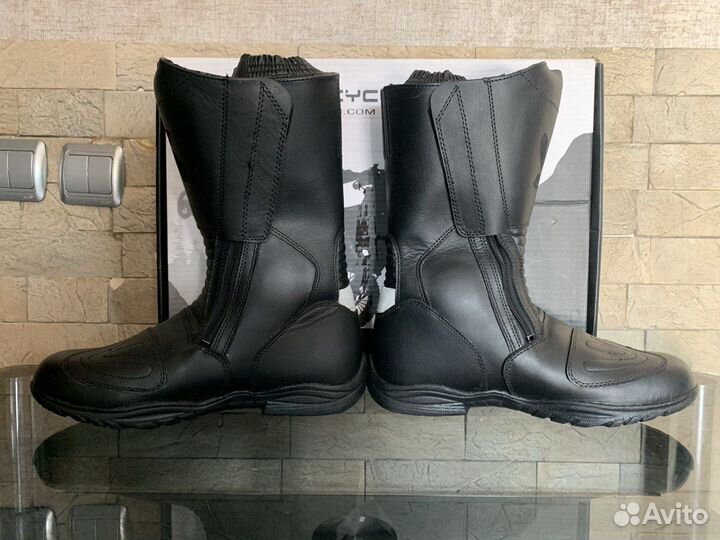 Мотоботинки