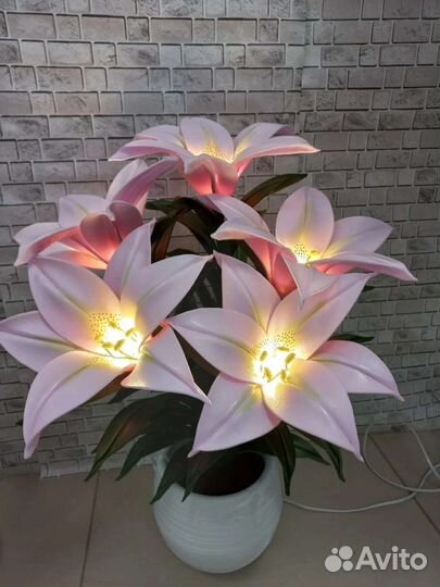 Подарок Лилия - ночник, светильник