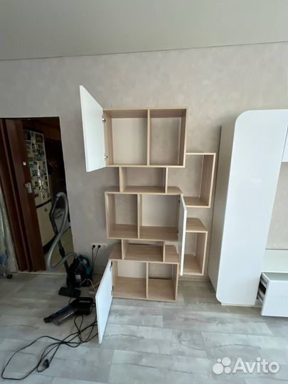 Стеллаж для книг белый