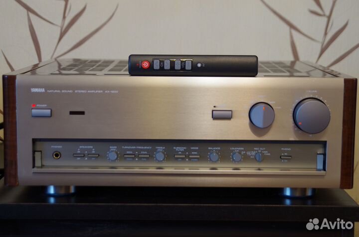 Усилитель Yamaha AX-1200
