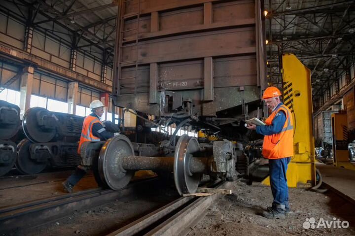 Слесарь по ремонту подвижного состава