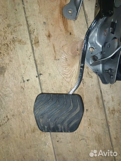 Блок педалей Nissan Qashkai J11