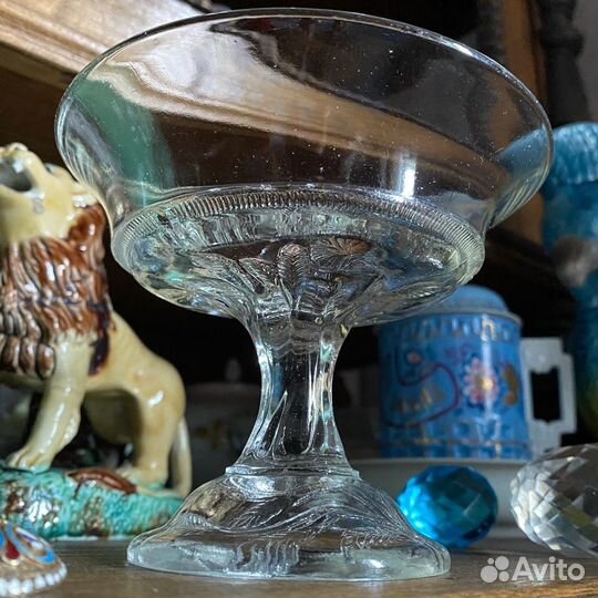 Вазочка, конфетница, креманка Зомбковицы Цаская