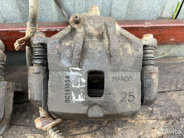 Передние суппорта Hyundai Sonata 4 EF