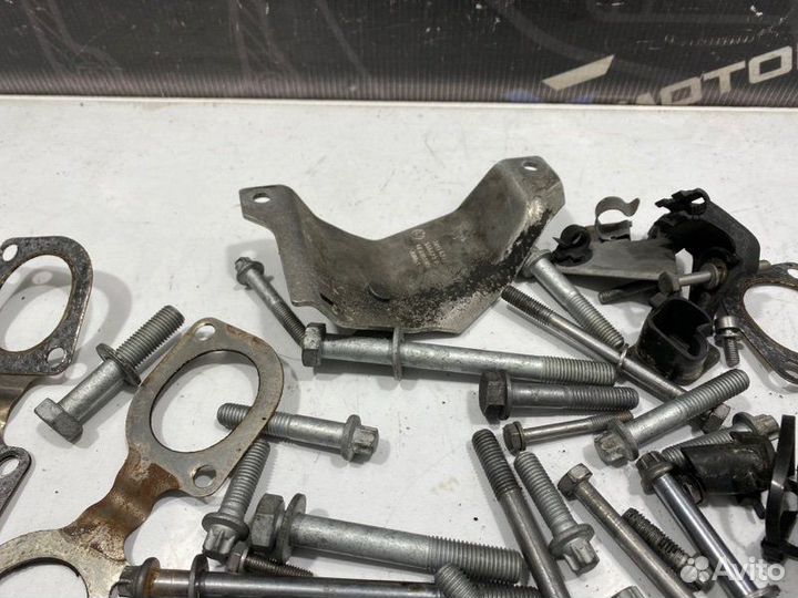 Болты двс Bmw X5 E70 N62B48 2007