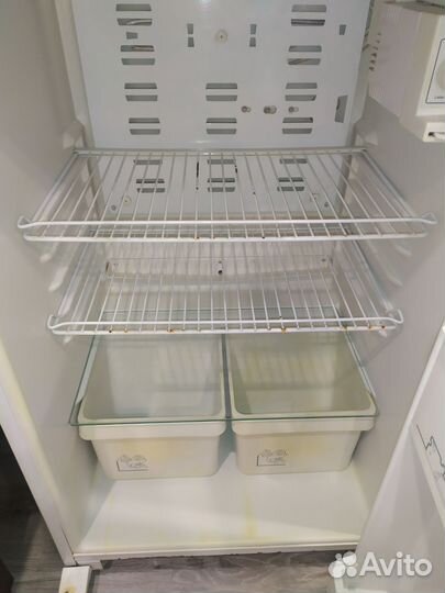 Холодильник Бирюса б/у двухкамерный