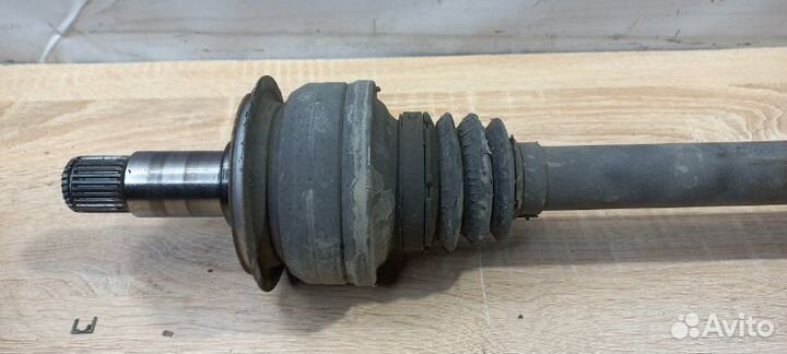 Привод полуось задний Mercedes-Benz C-Class C250