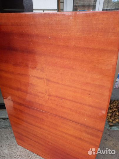 Стол деревянный