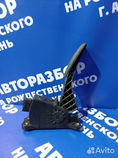Педаль газа Ваз Лада Приора седан 21126 2013