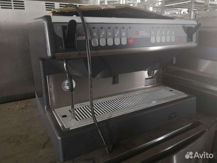 Кофемашина новая