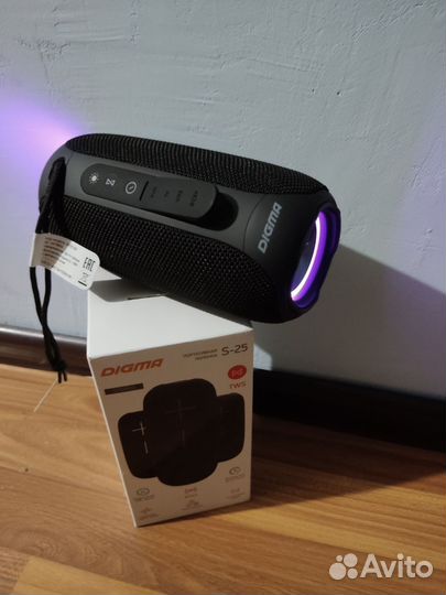 Новая колонка портативная беспроводная 10w 2400ah