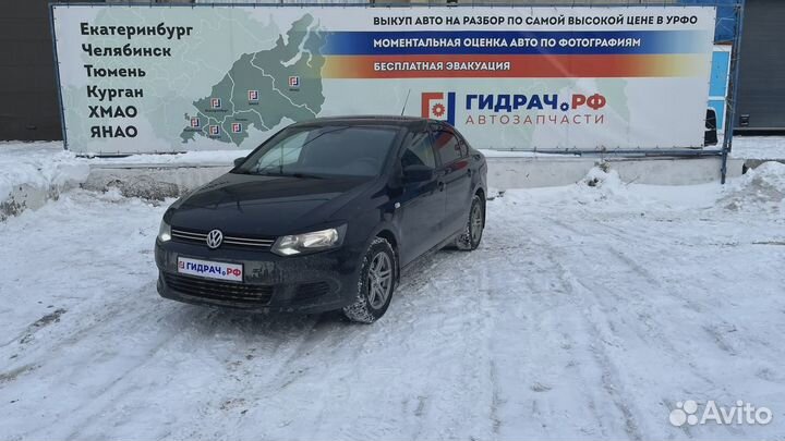 Рулевое колесо Volkswagen Polo Sedan (Mk5) 6R04190
