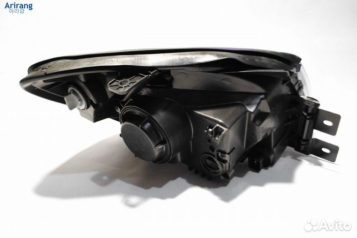 Фара передняя левая Kia Sportage 2008-2010