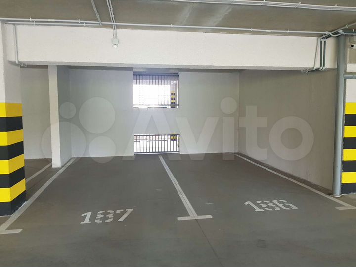 Машиноместо, 14 м²